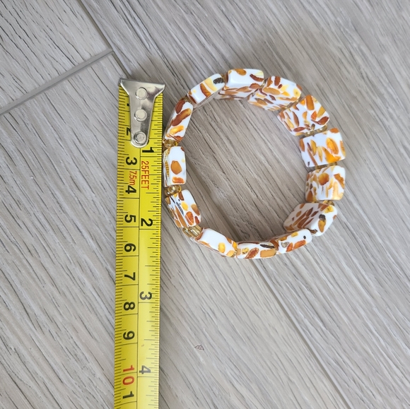 Unique baltic amber stretchable bracelet in a box - Picture 4 of 4